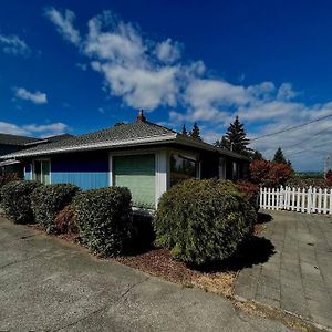 3Br And 2Ba Home In Seatac. Exterior photo