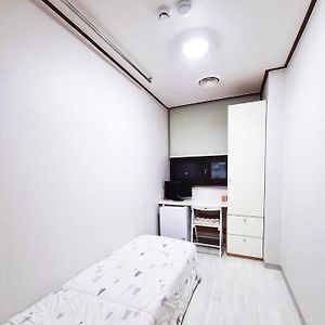 Coem Livingtel Bed and Breakfast Kōyō Exterior photo