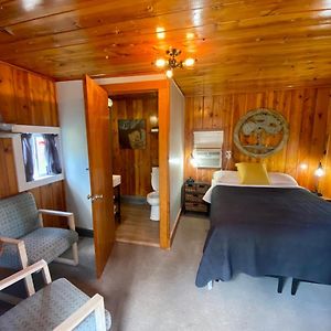 Cabin 8 At Horse Creek Resort Rapid City Exterior photo