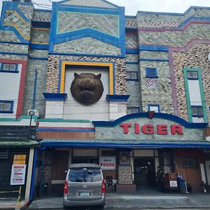 Tiger Hotel Ángeles Exterior photo