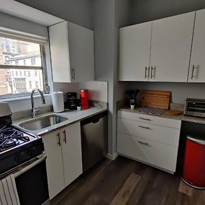 Cozy 1Bdr In Center City Philly Hosted By Stayrafa Filadelfia Exterior photo