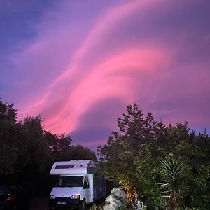 Camping Car Fixe Dans La Campagne Hostal Pianottoli-Caldarello  Exterior photo