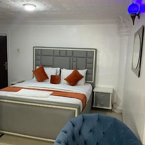Jcb Hotel & Lounge Lagos Exterior photo
