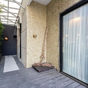 Apartamento Yu Tainan Bnb Exterior photo