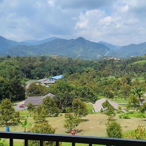 Villa With Titiwangsa Hill View Kerling Exterior photo