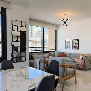 Apartamento Elevated 2Br Living In Hamra Beirut Exterior photo