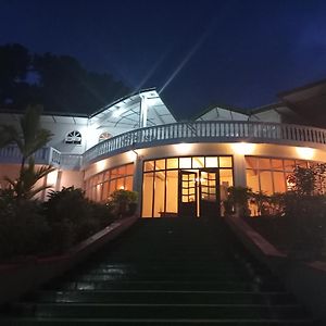 Royal Mount Hotel Gampola Exterior photo