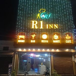 Hotel R1 Inn Jalandhar Exterior photo