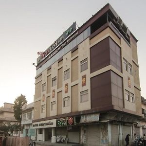 Hotel Confirm Inn Kota Kota  Exterior photo