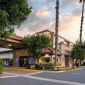 Holiday Inn Express Simi Valley, An Ihg Hotel Exterior photo