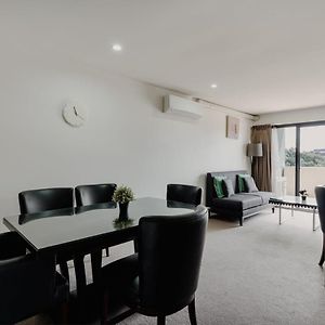 Urban 1-Bed Apartment In The Heart Of The City Camberra Exterior photo