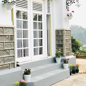 White Rose Villa Kandy Exterior photo