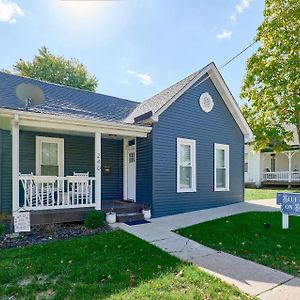 Apartamento The Blue House On Boone Troy Exterior photo