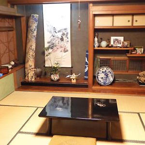 Japanese Traditional House With Beautiful Garden. Hirakata Exterior photo
