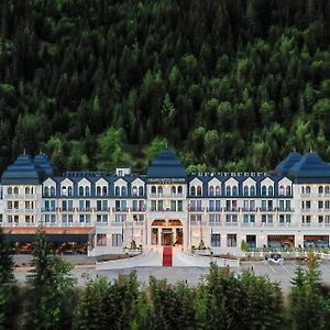 Grand Hotel Belushi Boge Exterior photo