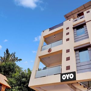 Oyo Flagship Bgs Guest House Visakhapatnam Exterior photo