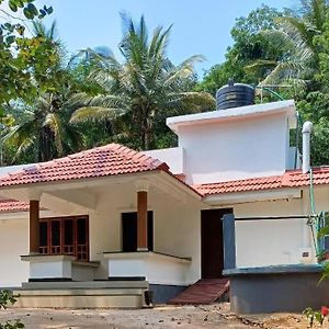 River Valley Mananthavady Exterior photo
