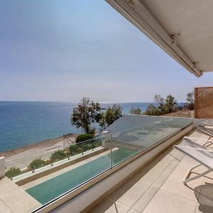 Villa Marelia - Seafront Villa With Infinity Pool Mégas Yialós-Nítes Exterior photo