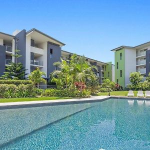 Saltwater On The Peninsula Aparthotel Kawana Waters Exterior photo