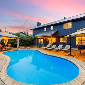 Timeless-Texas-Inn - Heated Pool Oasis & Lux Vibe Round Rock Exterior photo