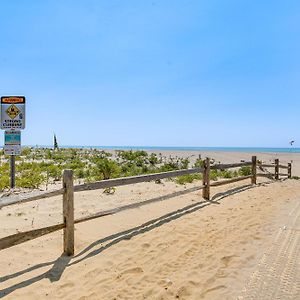 Family-Friendly Ocean City Condo Walk To Beach! Exterior photo