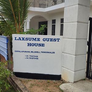 Laxsume Guest House Nilaveli Exterior photo