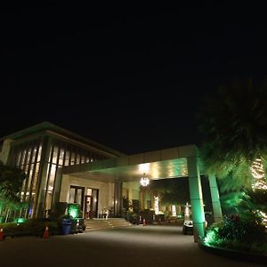 Calista Resort Nueva Delhi Exterior photo