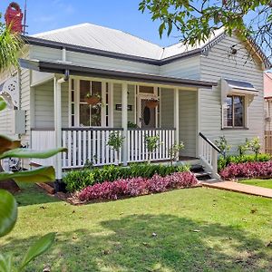 Ambiente Cottage - Pet And Family Friendly Toowoomba Exterior photo