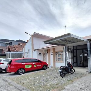 Hotel Tanjung Syariah Padang  Exterior photo