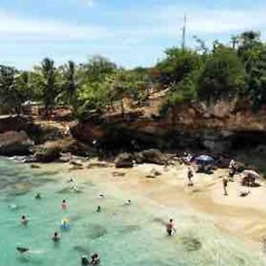 Caribbean Sunshine Villa Aguadilla Exterior photo