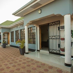 Medan Apartments Arusha Exterior photo