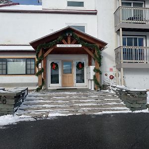 Ski To Your Back Door! Shared Condo With Ski Professional And Cat. Warren Exterior photo