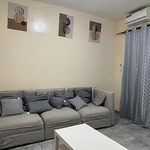 Appartement Entier F3 Climatise Agreable, Spacieux Et Confortable A Gadaye Dakar Exterior photo