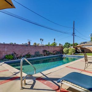 Luxury Oasis Home W/Pool Near Csun-6 Guests Los Ángeles Exterior photo