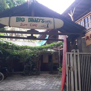 Apartamento Big Daddy'S Surfcamp Pasanggaran Exterior photo