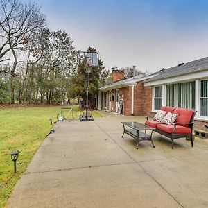Family-Friendly Bloomfield Hills Home With Patio! Exterior photo