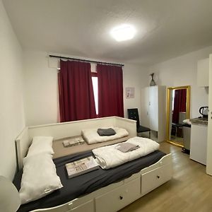 Apartment Mit Doppelbett In Bonn Exterior photo