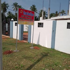 Dream Guest House Trincomalee Exterior photo
