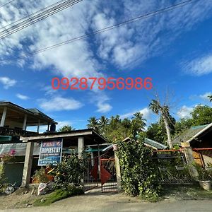Fely'S Homestay Batuan Exterior photo