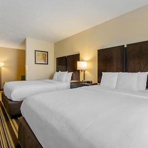 Comfort Inn & Suites Triadelphia Exterior photo