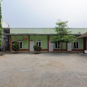 Hotel Reddoorz Syariah Near Institut Darmajaya Lampung Bandar Lampung Exterior photo