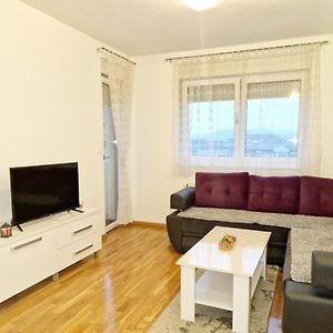 Apartamento Stan Na Dan, Doboj Exterior photo