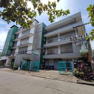 A And A Bed And Breakfast Inn Powered By Cocotel Legazpi Exterior photo