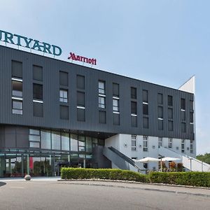 Hotel Courtyard By Marriott Basel Pratteln Exterior photo