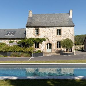 Manoir de la Nogrie - La Grange - Maison 4 chambres avec Spa privatif 4 étoiles Val-d'Ize Exterior photo