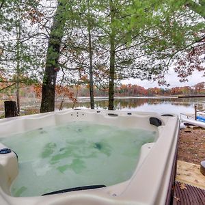 Lakefront Wisconsin Cottage With Dock And Hot Tub! Crivitz Exterior photo