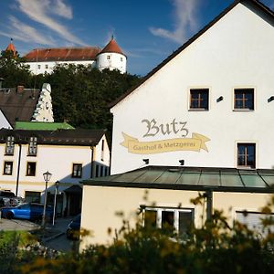 Hotel "Beim Butz" Worth an der Donau Exterior photo