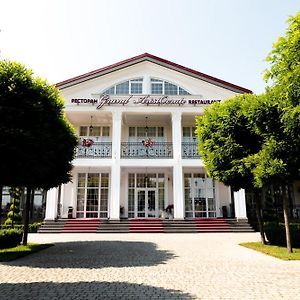 Hotel Grand Aristocrate Dubovtsy Exterior photo