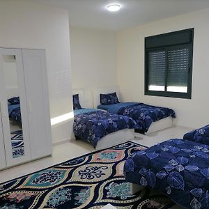 Apartamento For Women Only - للنساء فقط Umm al-Amad Exterior photo