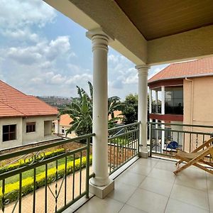 Room in House - Spacious private room kivu MyPlace Kigali Exterior photo